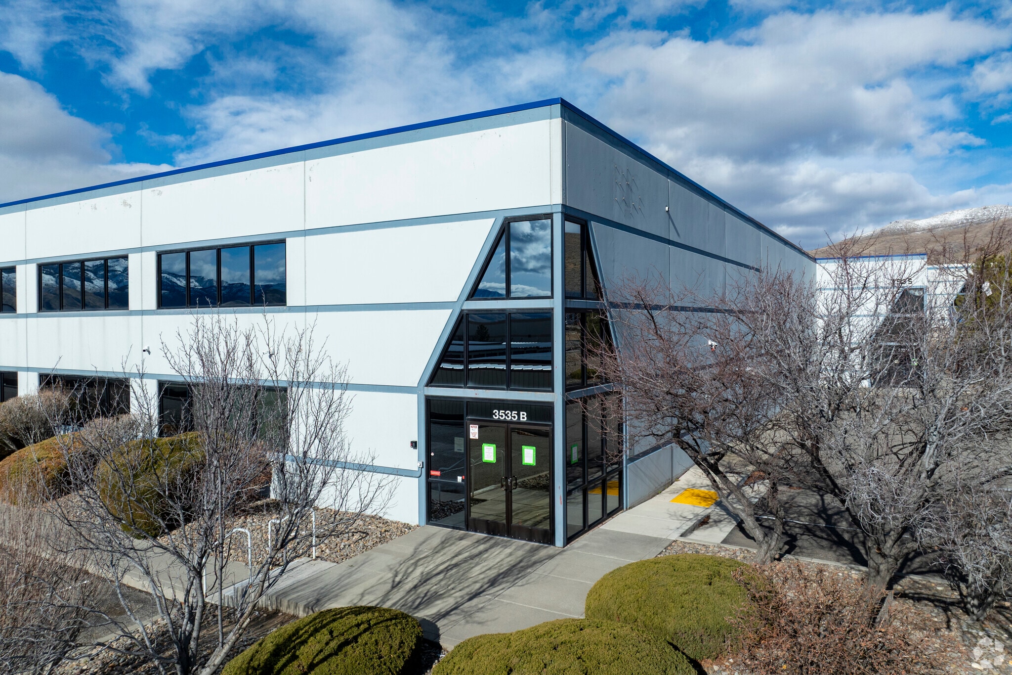 3535 Arrowhead Dr, Carson City, NV for sale Primary Photo- Image 1 of 4