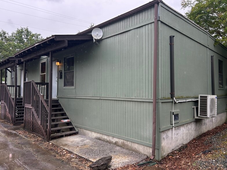 134 Depot St, Bryson City, NC for lease - Building Photo - Image 3 of 10