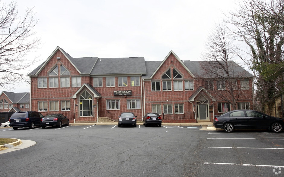 5663-5673 Columbia Pike, Falls Church, VA for lease - Building Photo - Image 2 of 13