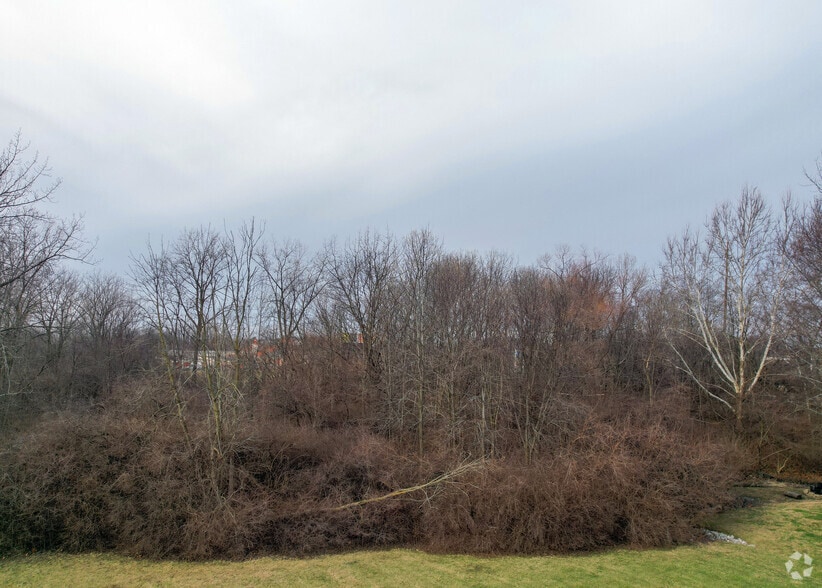 4025 W 86th St, Indianapolis, IN for sale - Building Photo - Image 2 of 3