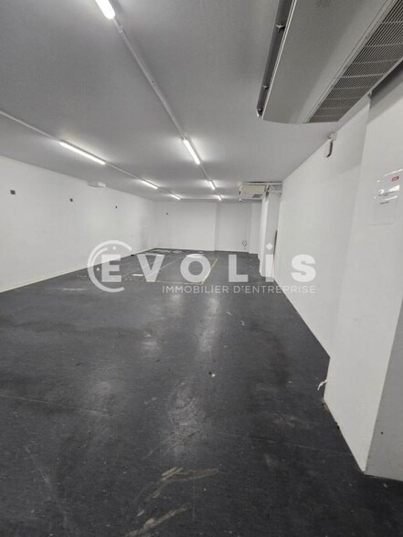Retail in Bordeaux for sale - Interior Photo - Image 3 of 7