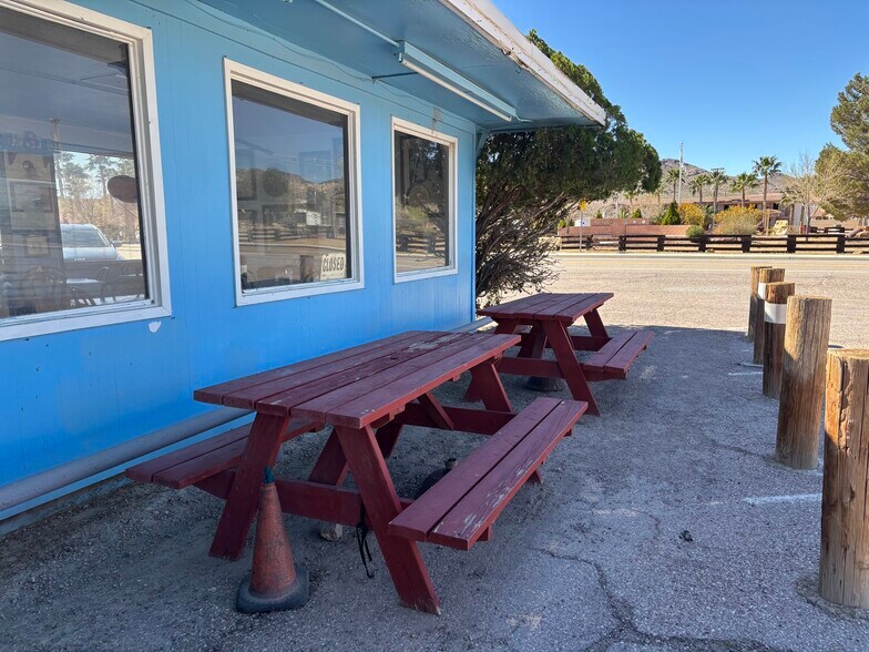 600 Main St, Beatty, NV à vendre - Photo du bâtiment - Image 2 de 4