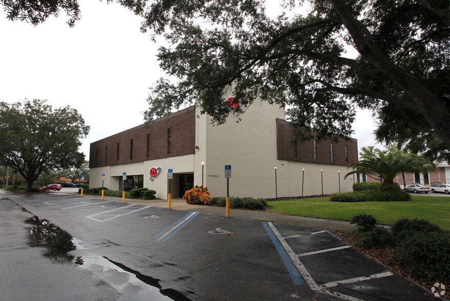 2170 Rainbow Dr, Clearwater, FL for lease - Primary Photo - Image 1 of 6