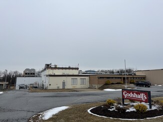 Plus de détails pour 4591 Colebrook Ave, Emmaus, PA - Industriel/Logistique à louer