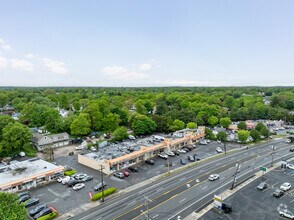 193-225 Commack Rd, Commack, NY - Aérien  Vue de la carte