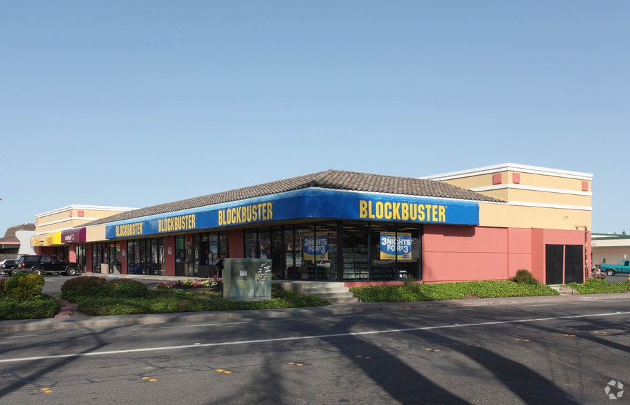 2 W Court St, Woodland, CA for lease - Primary Photo - Image 1 of 13