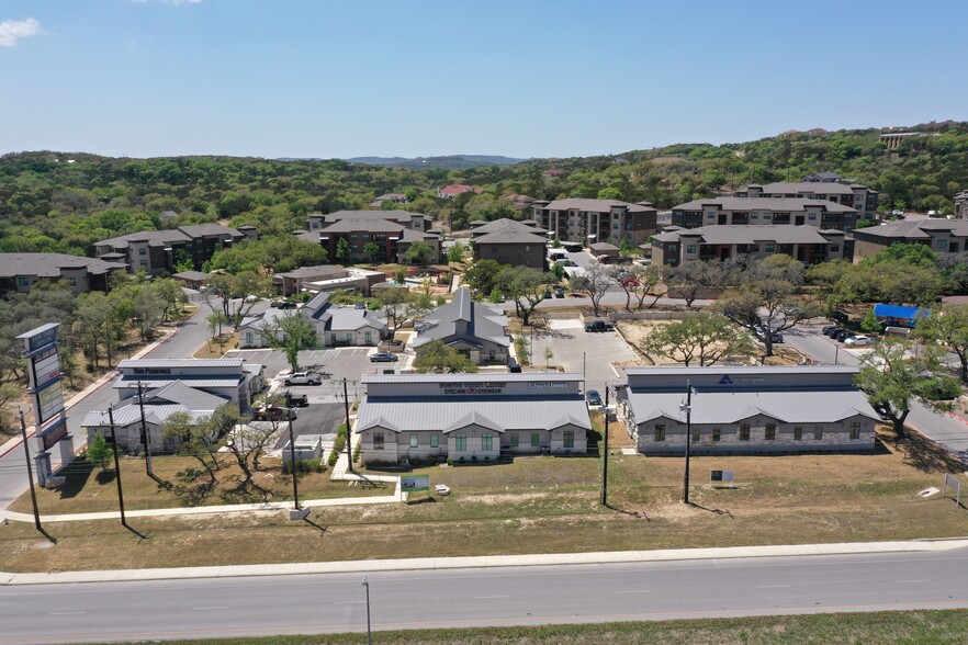 W IH-10, Fair Oaks, TX à vendre - Photo du bâtiment - Image 1 de 18