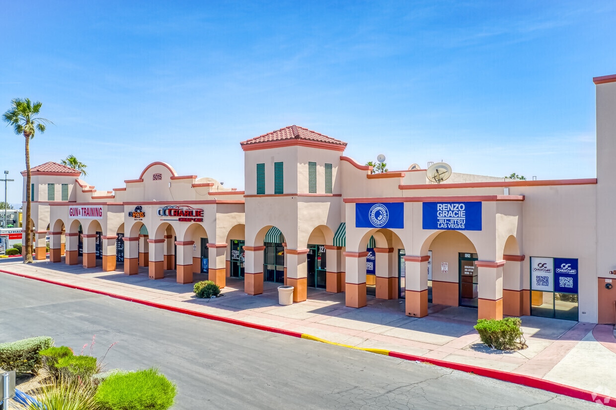 2605-2645 S Decatur Blvd, Las Vegas, NV for lease Building Photo- Image 1 of 8
