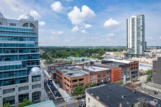 73 King St W, Kitchener, ON - Aerial  map view