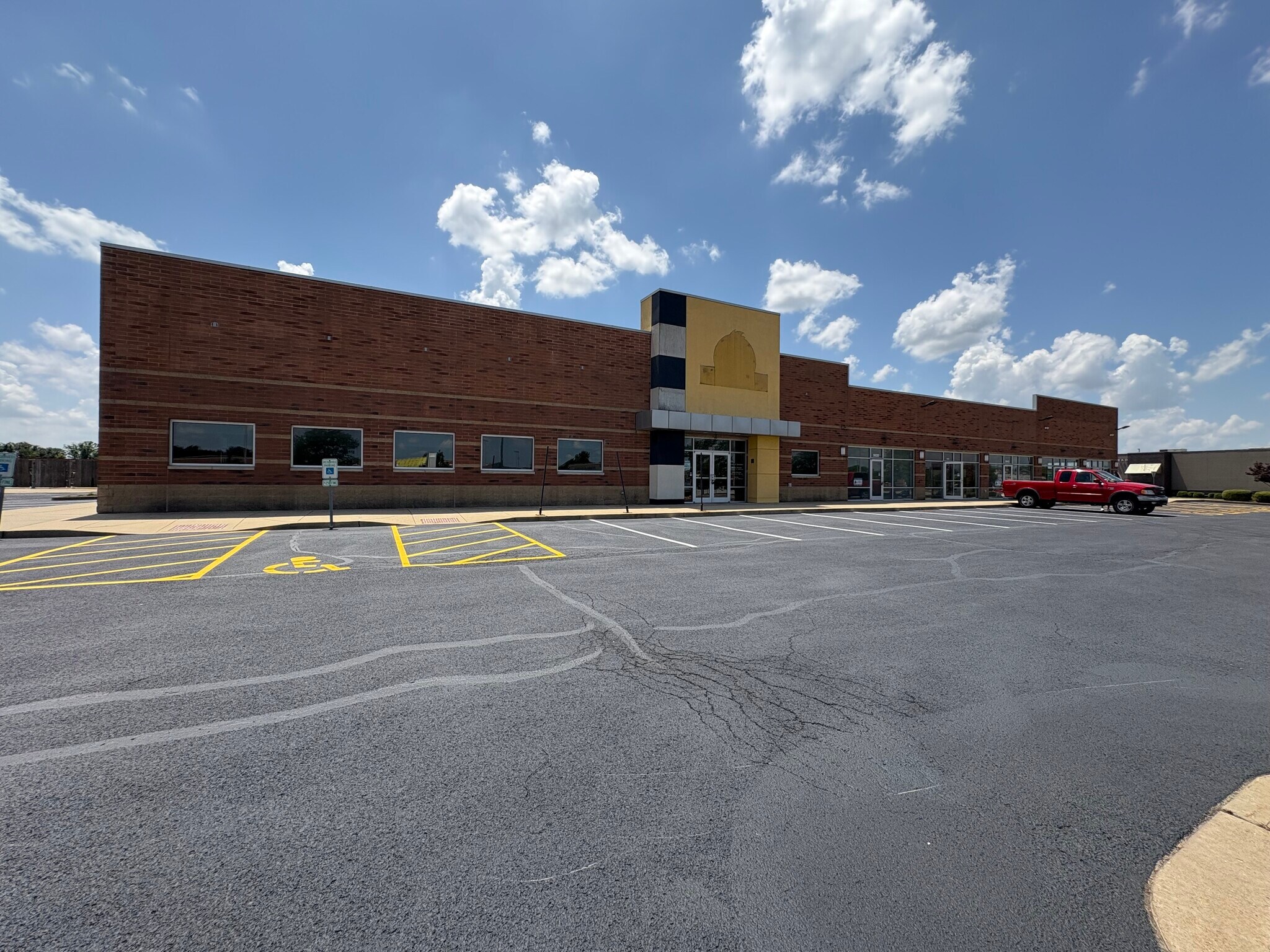 5650 Belleville Crossing St, Belleville, IL for sale Building Photo- Image 1 of 1