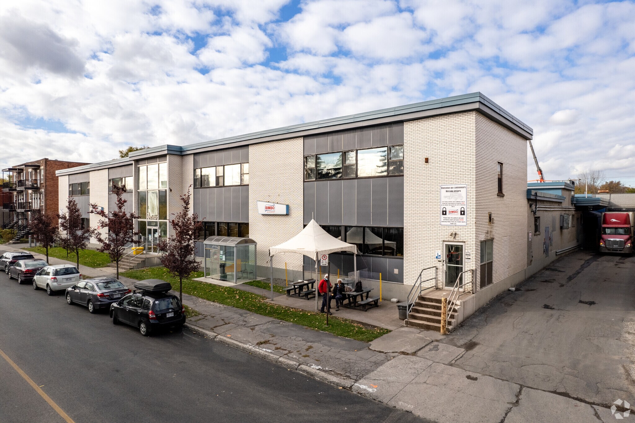 2275 Rue Dandurand, Montréal, QC à vendre Photo principale- Image 1 de 1