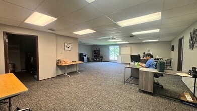 6100 Newport Rd, Portage, MI for sale Interior Photo- Image 2 of 9