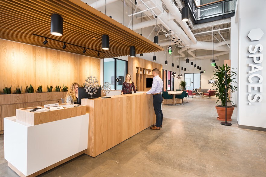 71 Raymond Rd, West Hartford, CT à louer - Photo intérieure - Image 1 de 17