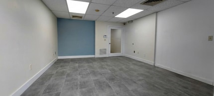 21113 Johnson St, Pembroke Pines, FL for lease Interior Photo- Image 2 of 4
