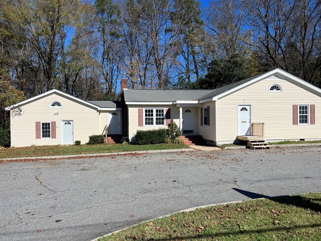 Plus de détails pour 636 Statesville Blvd, Salisbury, NC - Bureau à vendre