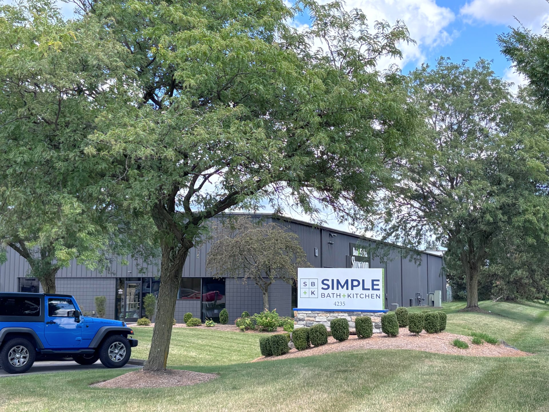 4235 Leap Rd, Hilliard, OH for lease Primary Photo- Image 1 of 5