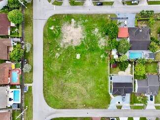 Plus de détails pour 17340 SW 147th Ave, Miami, FL - Terrain à vendre