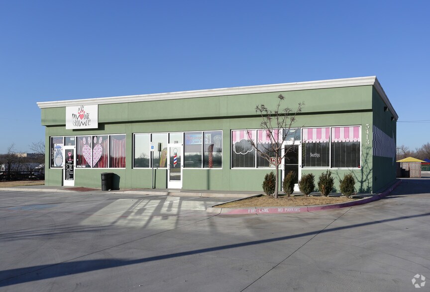 5413 Denton Hwy, Fort Worth, TX à louer - Photo du bâtiment - Image 2 de 6