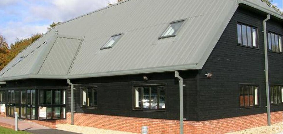 Manor Rd, Wantage for sale - Primary Photo - Image 1 of 1