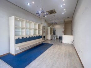 Retail in Ávila, Ávila for lease Interior Photo- Image 2 of 11