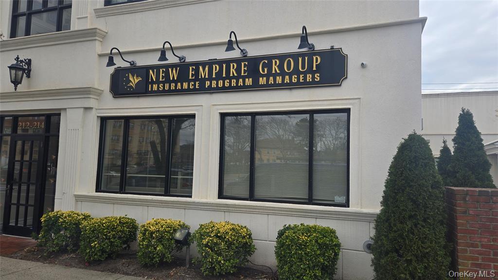 214 W Park Ave, Long Beach, NY à louer Photo intérieure- Image 1 de 9