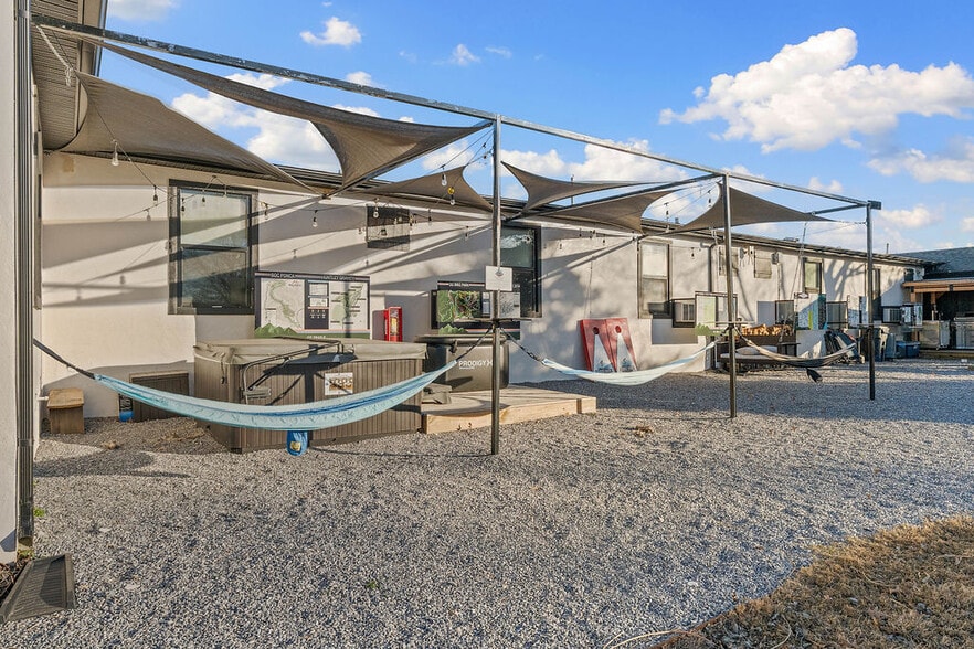 3400 S Walton Blvd, Bentonville, AR à vendre - Photo du bâtiment - Image 3 de 12