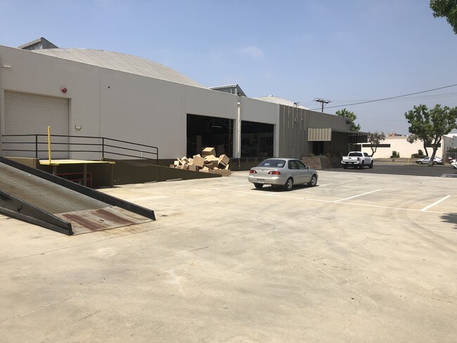 More details for 5900-5922 Triumph St, Commerce, CA - Industrial for Lease
