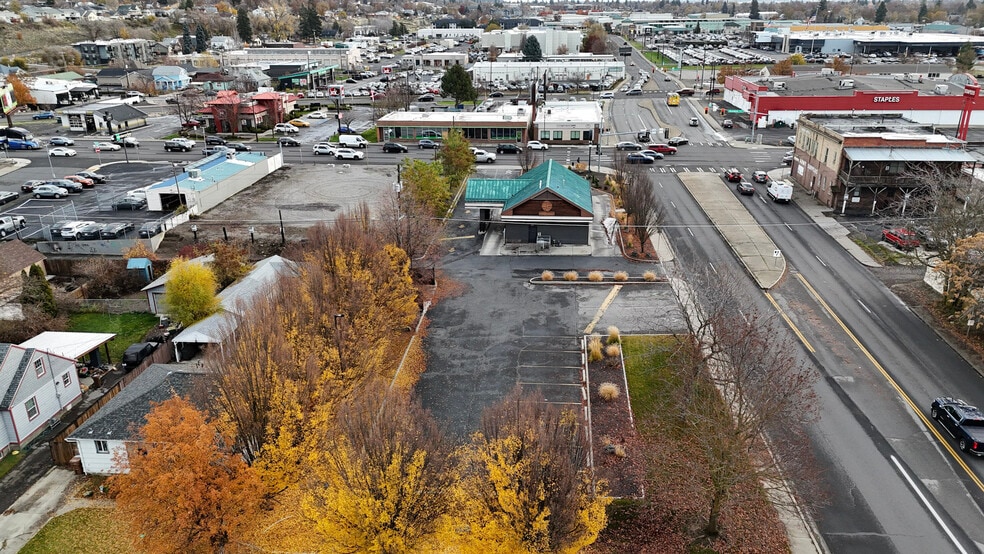 2703 N Division St, Spokane, WA for sale - Building Photo - Image 3 of 6