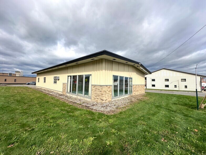 430 Catherine St, Utica, NY à vendre - Photo du bâtiment - Image 1 de 4