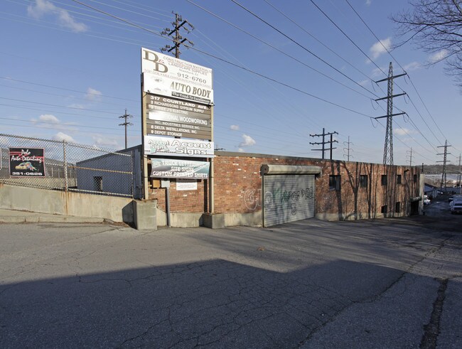 Plus de détails pour 317 Courtland Ave, Stamford, CT - Industriel à louer