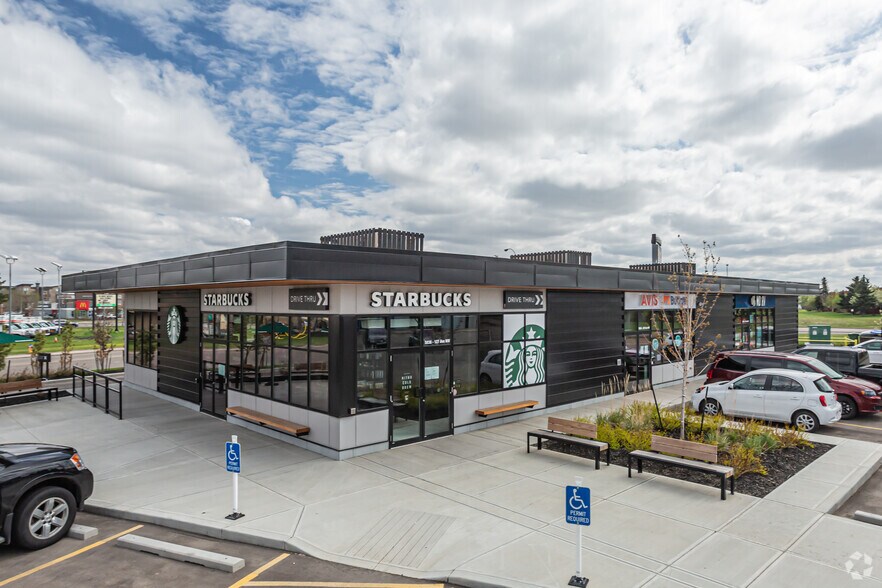 5034 127 Av, Edmonton, AB à louer - Photo du bâtiment - Image 2 de 18