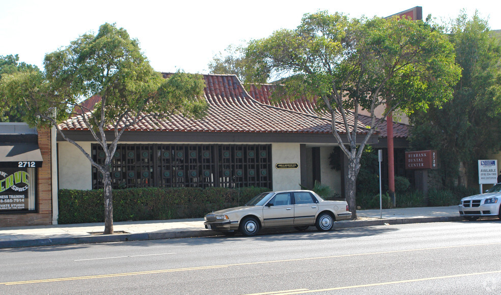 2720 W Magnolia Blvd, Burbank, CA à vendre - Photo principale - Image 1 de 1