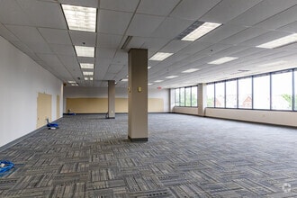 100 E Campus View Blvd, Columbus, OH for lease Interior Photo- Image 2 of 7