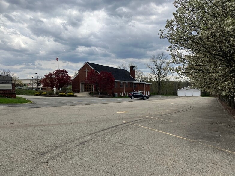 1450 Renton Rd, Pittsburgh, PA for sale - Building Photo - Image 3 of 3