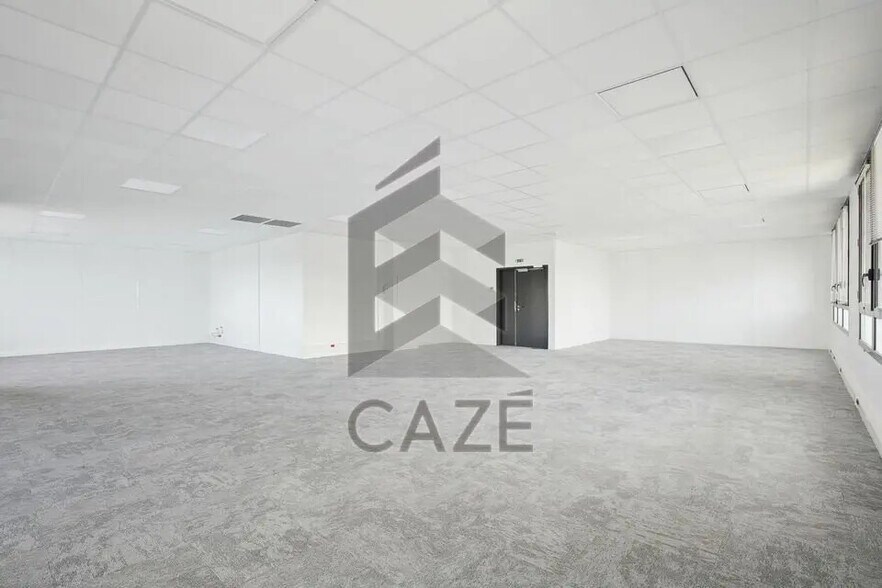 Office in Mérignac for lease - Interior Photo - Image 3 of 5