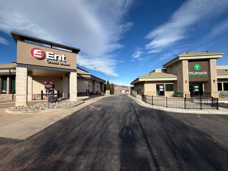 12634 Indore Pl, Littleton, CO à vendre - Photo du bâtiment - Image 3 de 51