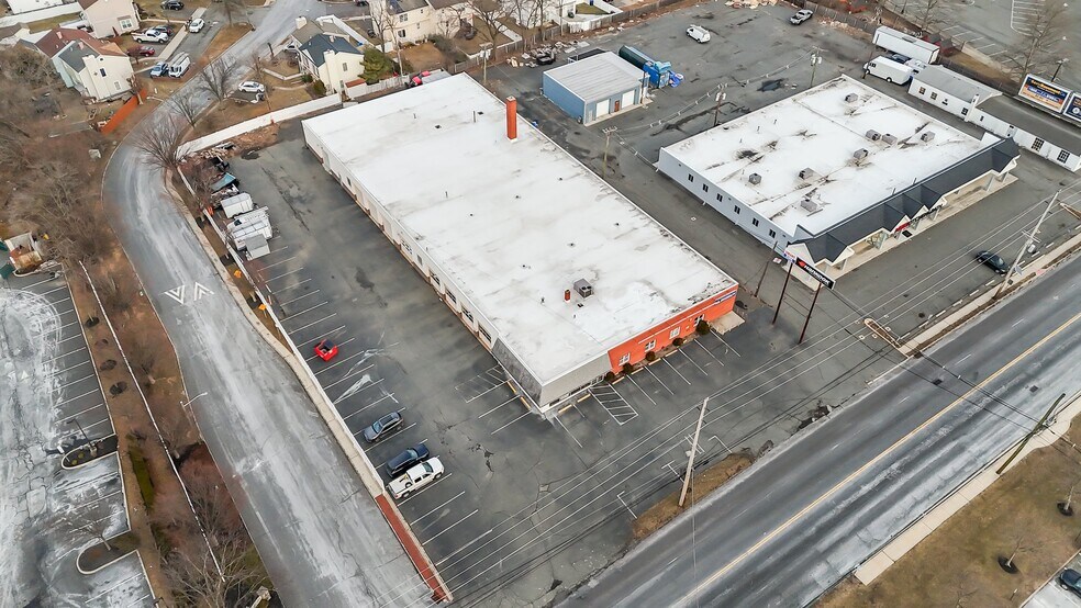 1010 Spruce St, Lawrenceville, NJ à vendre - Photo du bâtiment - Image 2 de 48