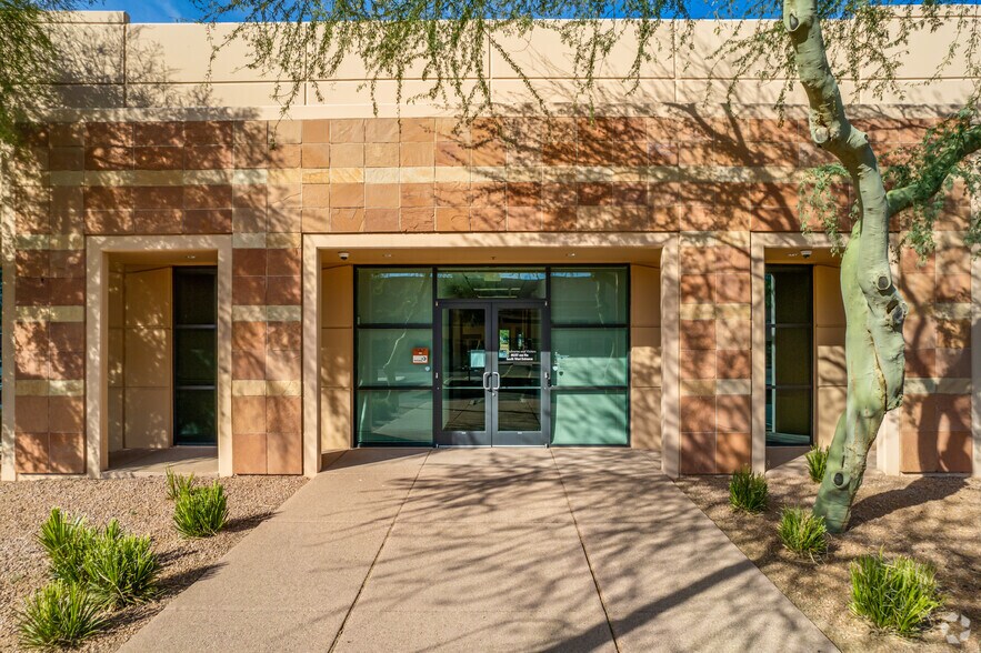 2095 W Pinnacle Peak Rd, Phoenix, AZ à louer - Photo du bâtiment - Image 2 de 5