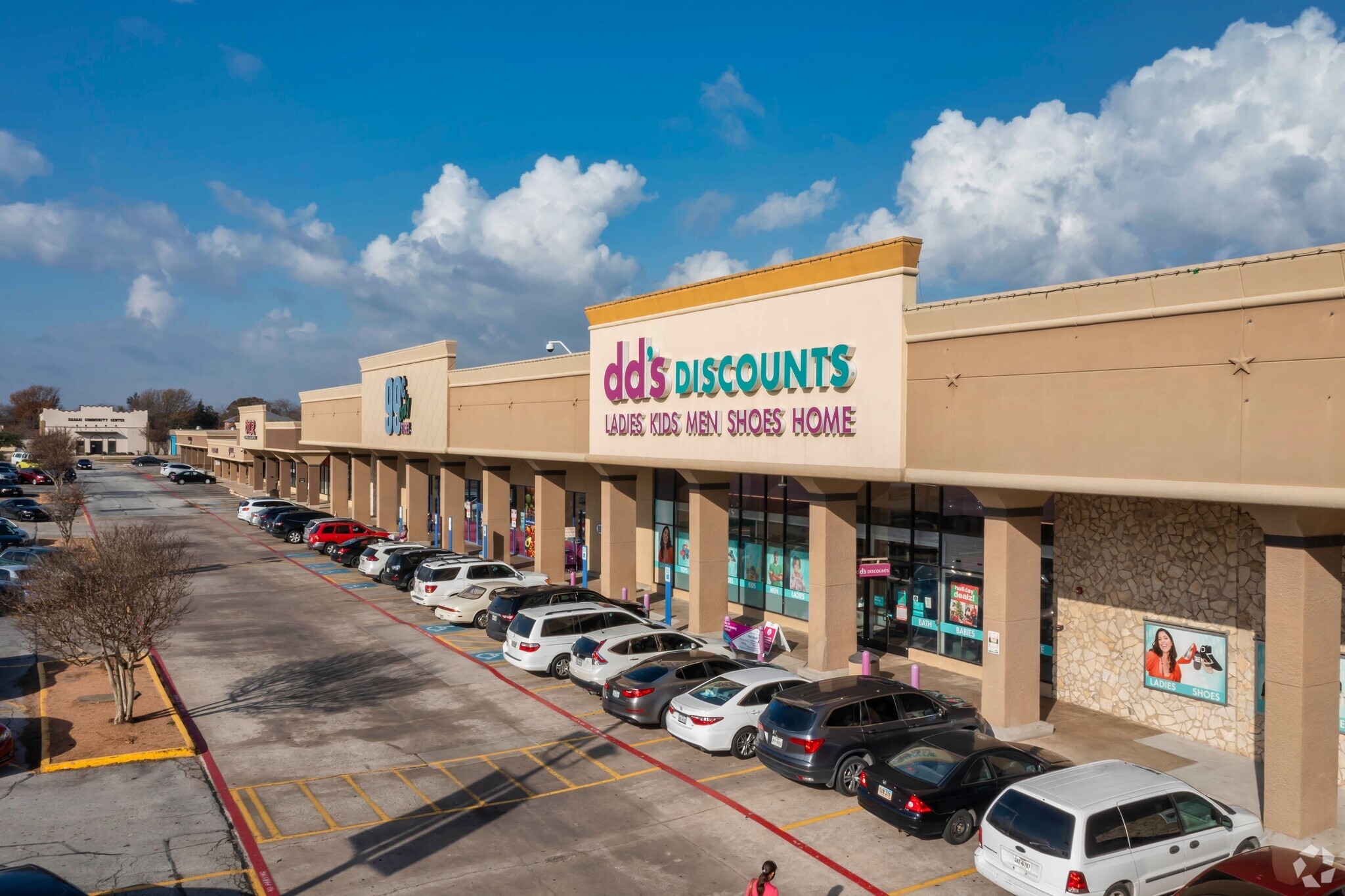 1413-1529 W Buckingham Rd, Garland, TX for lease Building Photo- Image 1 of 12