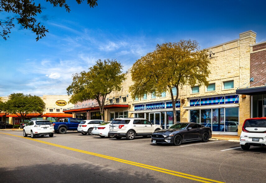 11745 W IH-10, San Antonio, TX à louer - Photo du bâtiment - Image 2 de 4