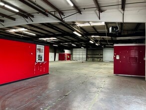 4420 State Rd, Bakersfield, CA à louer Photo intérieure- Image 1 de 13