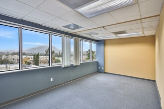 4640 Lankershim Blvd, North Hollywood, CA à louer Photo intérieure- Image 1 de 8