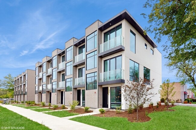 Plus de détails pour 6330 Hennings Ct, Morton Grove, IL - Multi-résidentiel à vendre