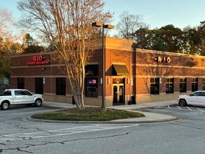 6816 River Center Dr, Clemmons, NC for lease Building Photo- Image 1 of 16