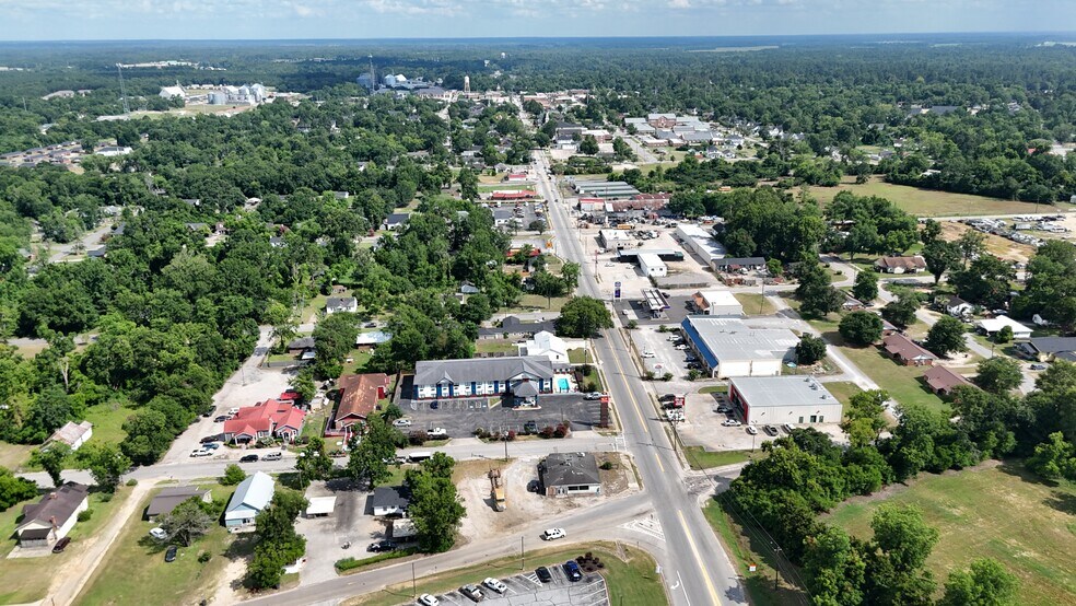 1300 N Liberty St, Waynesboro, GA à vendre - Photo du bâtiment - Image 3 de 5