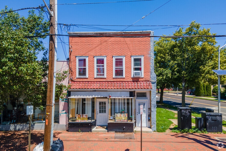 37 E Broad St, Burlington, NJ à louer - Photo du bâtiment - Image 2 de 5
