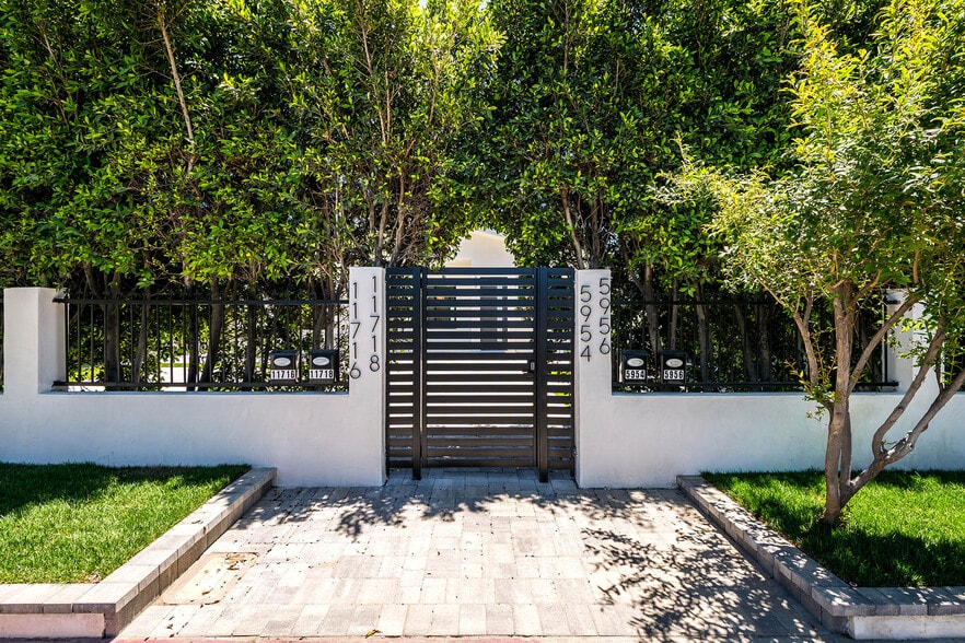 5954 Simpson Ave, Valley Village, CA for sale - Building Photo - Image 2 of 40