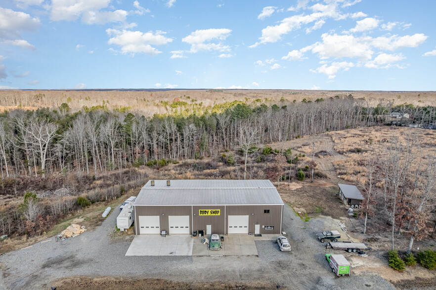 1875 New Bridge Rd, Mineral, VA à vendre - Photo du bâtiment - Image 3 de 30