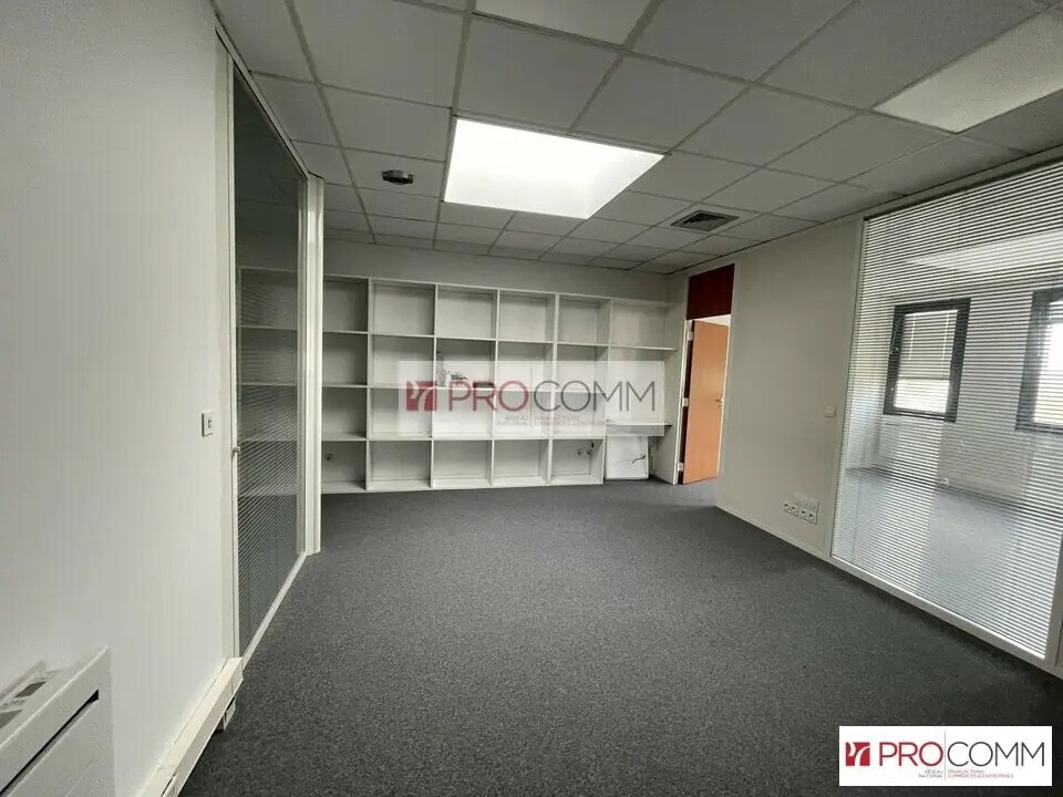 Bureau dans Chartres à louer Photo intérieure- Image 1 de 8