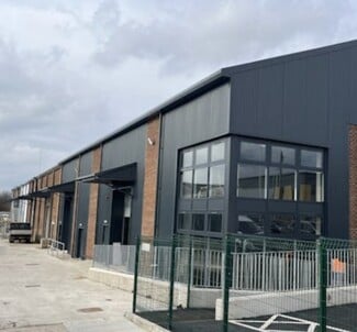 More details for 76 Lincoln Rd, High Wycombe - Industrial for Lease